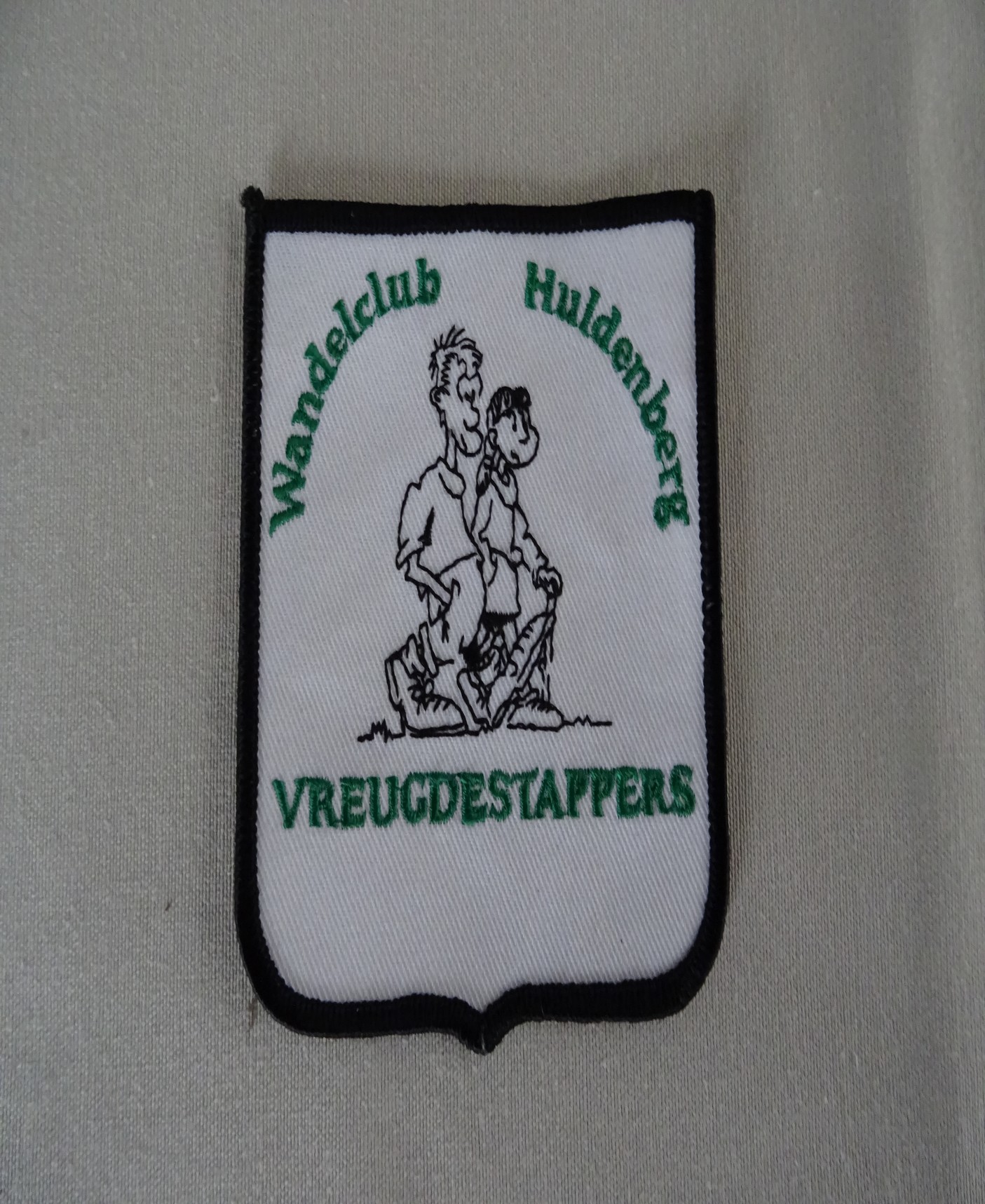 Logo, om op te naaien, wit-groen (3€)