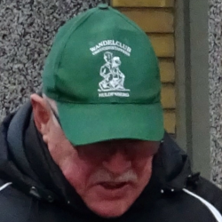 Pet US Basic Cap,unisex, omtrek aanpasbaar, groen (19€)