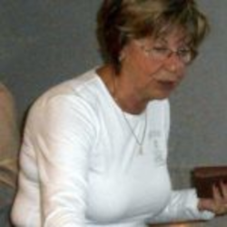 T-shirt, lange mouwen, 95% gekamd katoen, 5% elastaan, S tot XL, wit (12€)