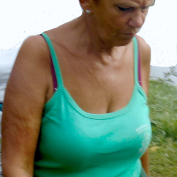 Topje, fijne bretel, 100% katoen, S tot XL, groen (7€)